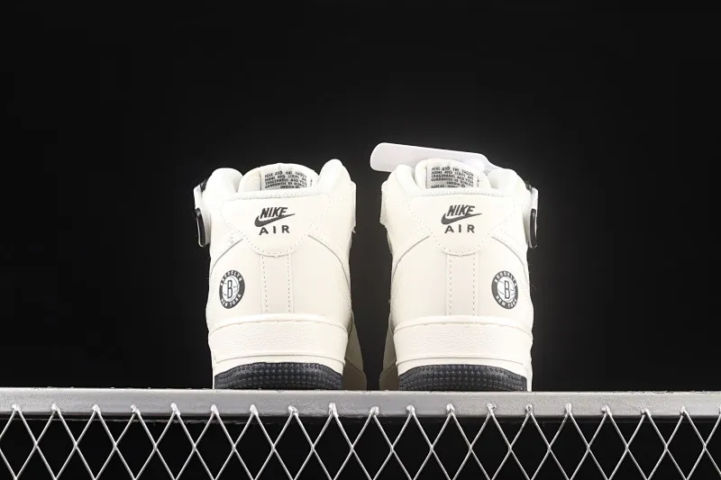 All categories Nk Air Force 1 Air Force series Nk Air Force 1 Mid Air Force mid-top Nk Air Force 1'07 Mid "Mi Black and White" Brooklyn Nets city limited Air Force One mid-top casual sneakers NT2969-013